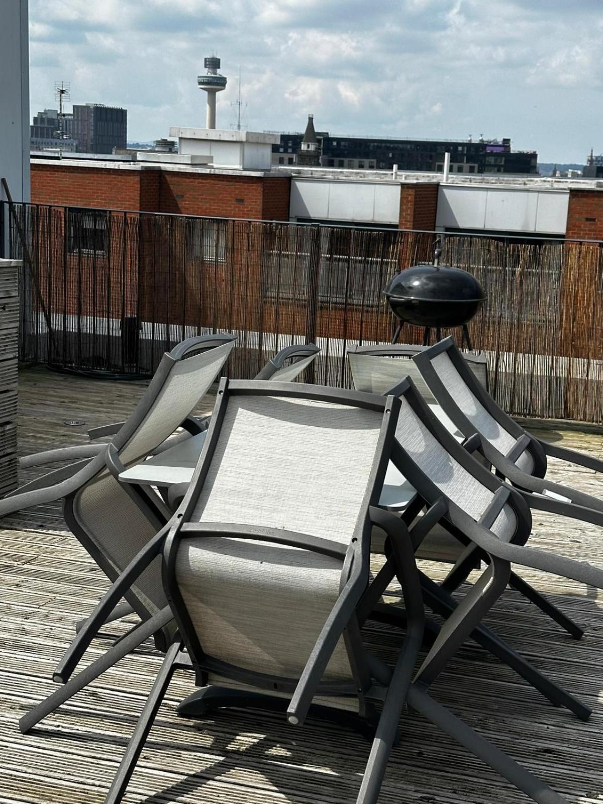Penthouse - Liverpool City Centre - Nhs Stays - Liverpool Royal Hospital Exterior foto